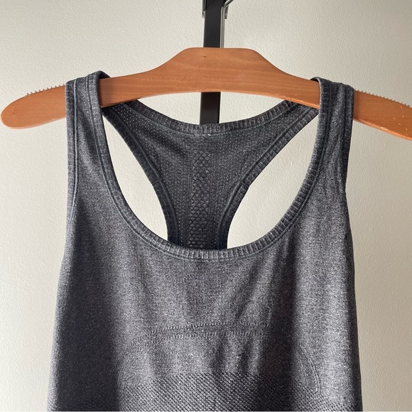 Lululemon Swiftly Tech Racerback Tank Top Grey Size 12 - Picture 3 of 8